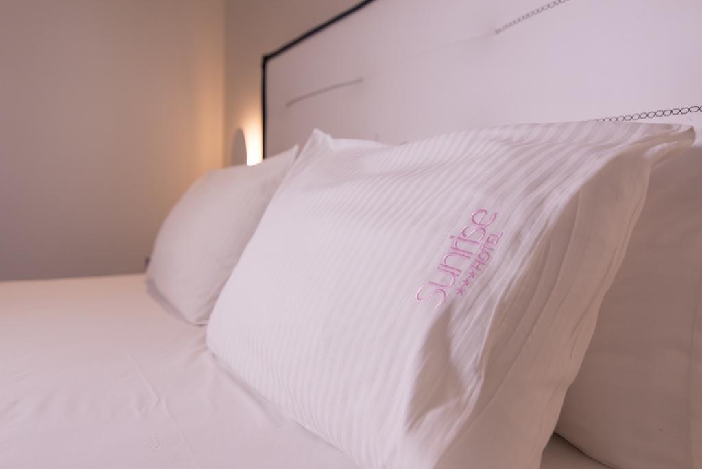 אמוליאני Sun Rise Hotel מראה חיצוני תמונה